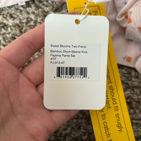 Emerson And Friends | Girl's Pink Floral Sweet Blooms Pajama Set Size 4/5T NWT - Picture 8 of 8